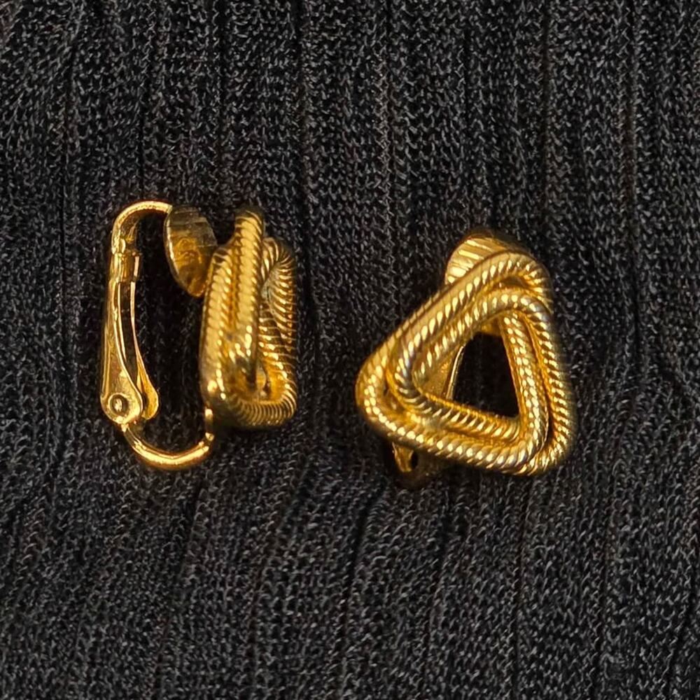 Vintage Trifari Gold Tone Earrings Rope Triangle 80s Clip Ons
